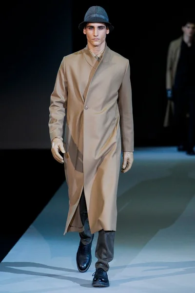 Look 24